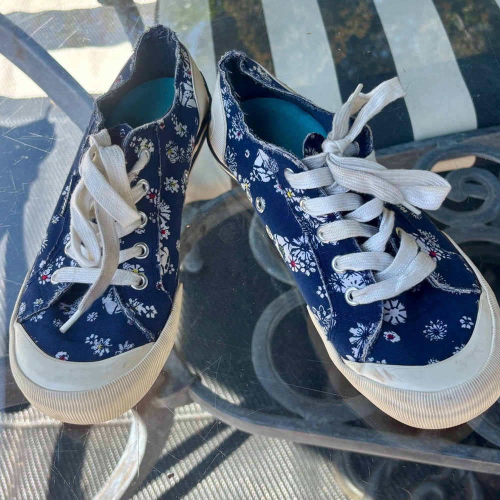 Rocket Dog Blue Floral Canvas Sneakers